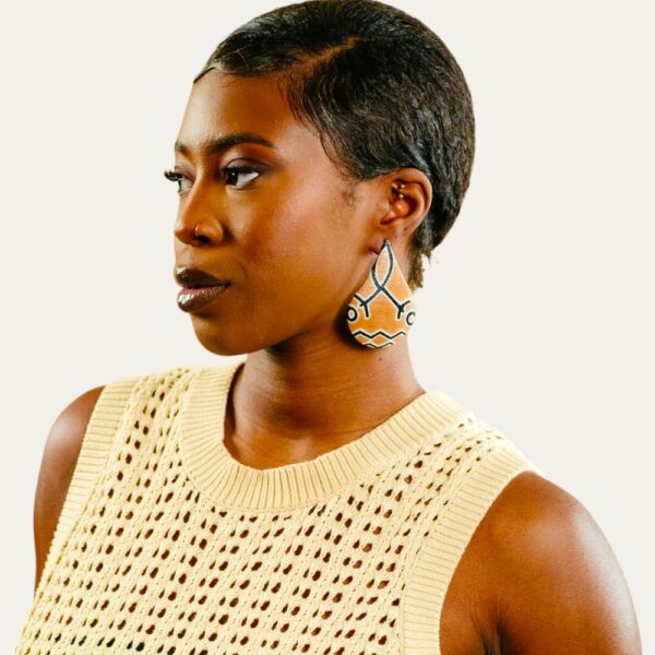 LOLA Brown – Image 2